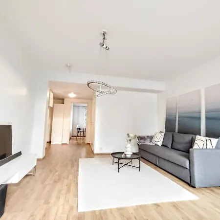 Nest Apartment